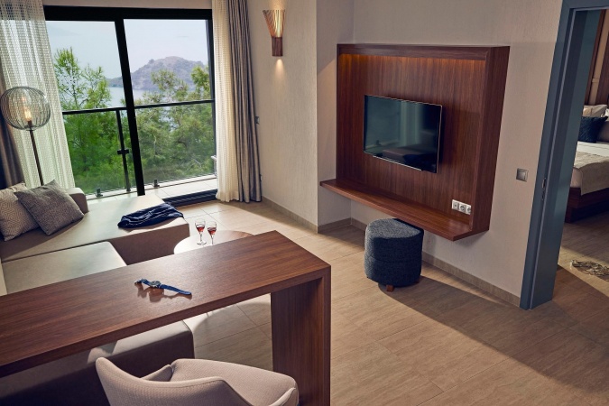 Suit Deniz Manzaralı